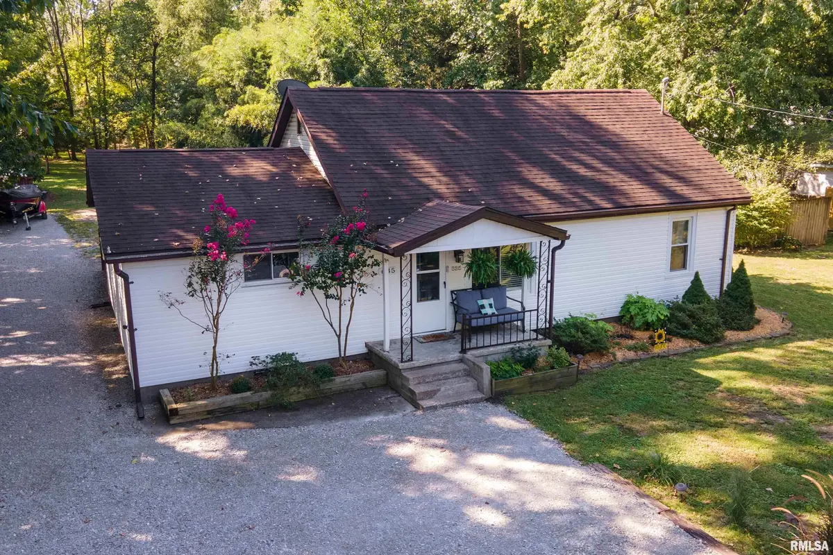 635 CHARLES RD, Carbondale, IL 62901