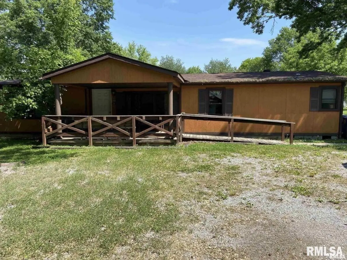 406 E DOUGLAS ST, Desoto, IL 62924