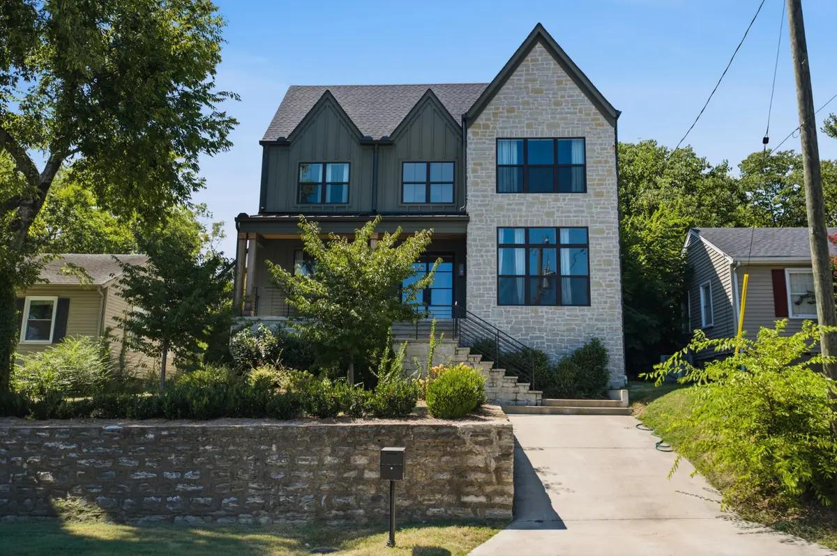 305 Chamberlin St, Nashville, TN 37209