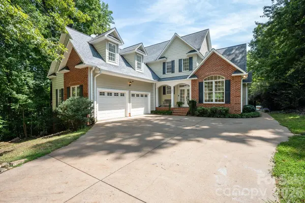 196 E Colonel Hampton CT, Rutherfordton, NC 28139