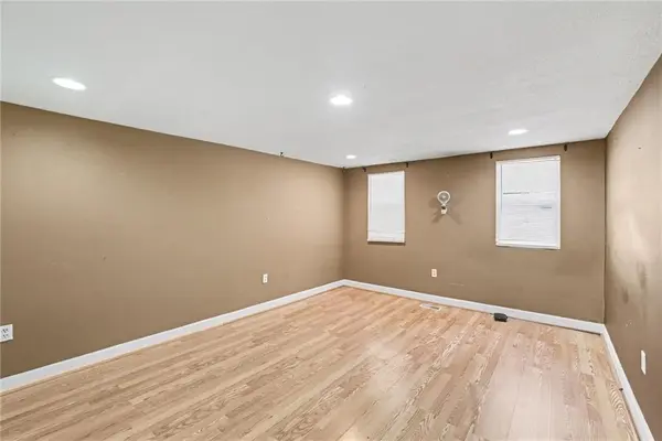 1700 E 51ST ST, Kansas City, MO 64110