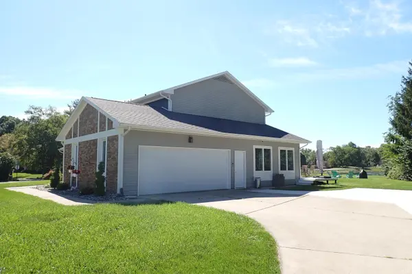 6818 Snowberry DR, Fort Wayne, IN 46814