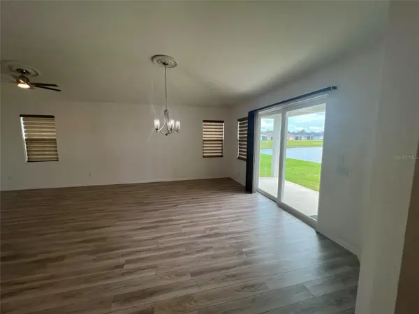 3504 74TH AVENUE CIR E, Sarasota, FL 34243