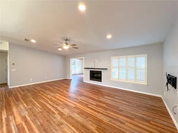 7516 NW 36TH AVE, Gainesville, FL 32606
