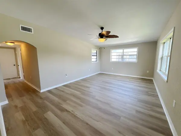 2136 LINDEN RD, Winter Park, FL 32792