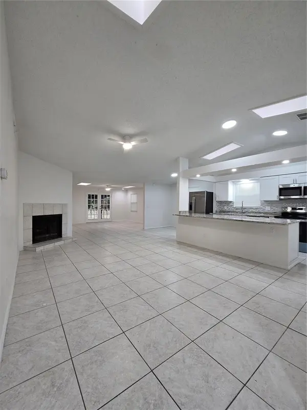 201 LAKE CHARLES CT, Oldsmar, FL 34677