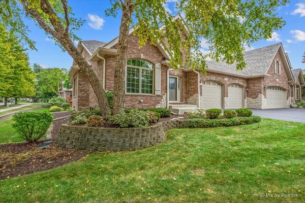 701 Kelly CT, Roselle, IL 60172