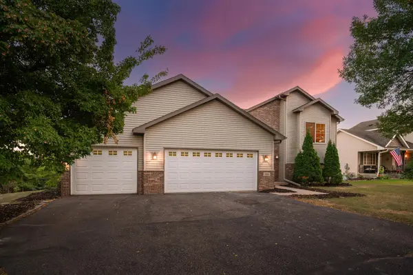 3668 Woodside DR, Monticello, MN 55362
