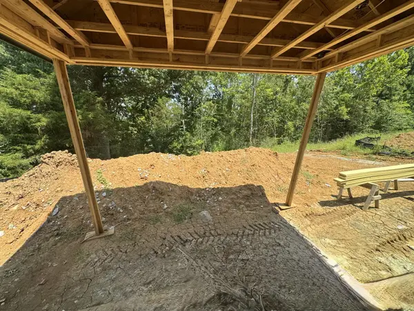 3387 Vinemont Drive, Thompsons Station, TN 37179