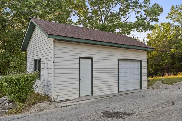 174 Lunker Bass Lane RD, Shell Knob, MO 65747