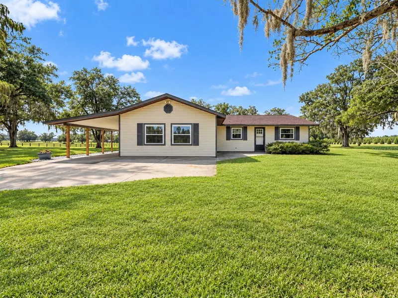 17490 SE 60TH ST, Morriston, FL 32668
