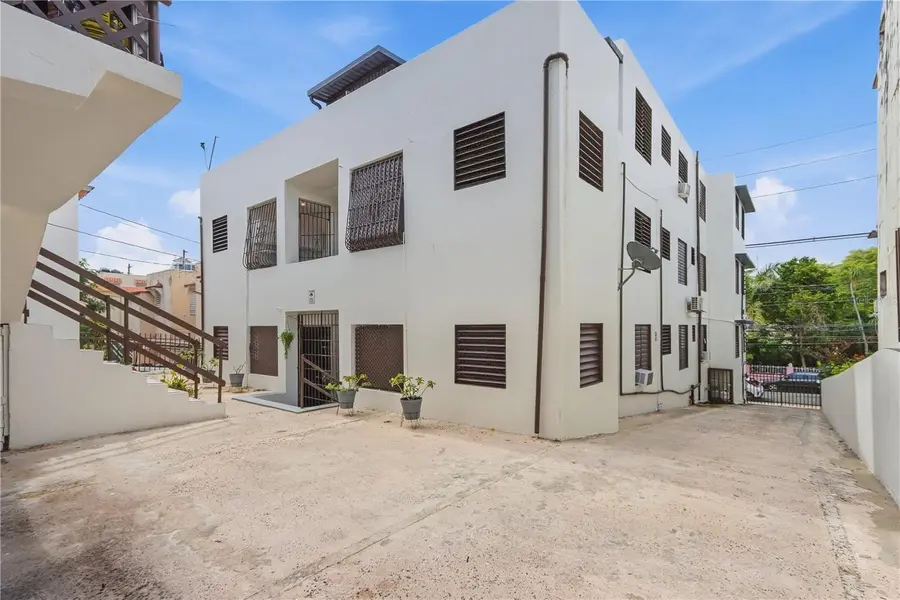 Calle Piñeiro APT 3A URB. GARCIA UBARRI #67, San Juan, PR 00911