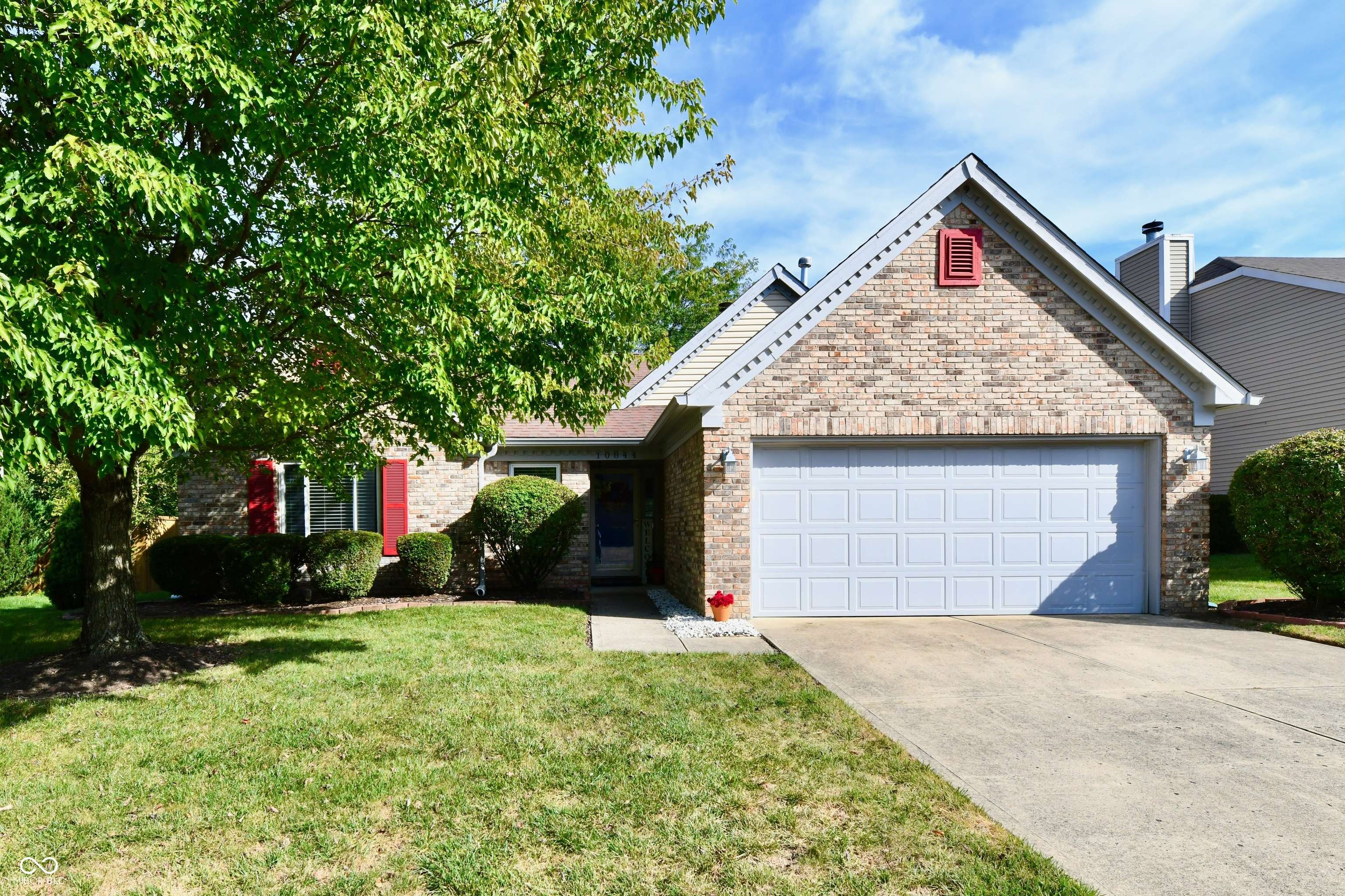 10844 Gate CIR, Fishers, IN 46038