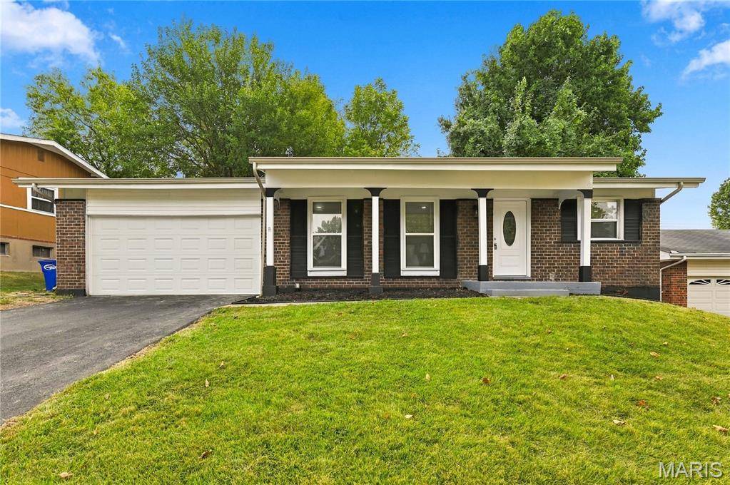 4454 Remus DR, St Louis, MO 63033