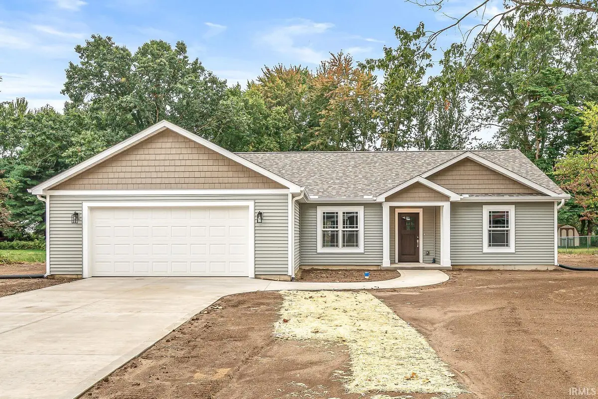 30416 Lantern LN, Elkhart, IN 46514