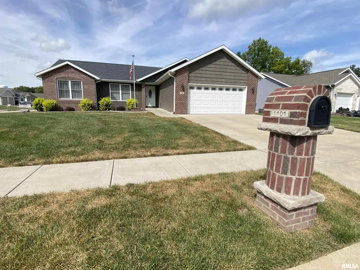 1101 Jesse Scott DR, Riverton, IL 62561