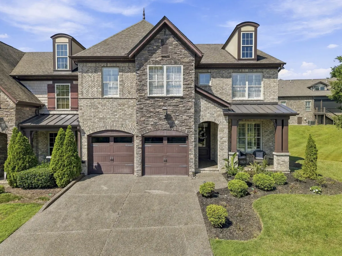 118 Village Cir, Lebanon, TN 37087