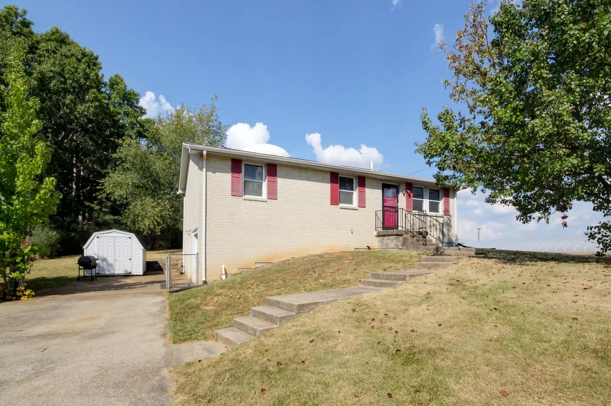 443 Appleton Dr, Clarksville, TN 37042