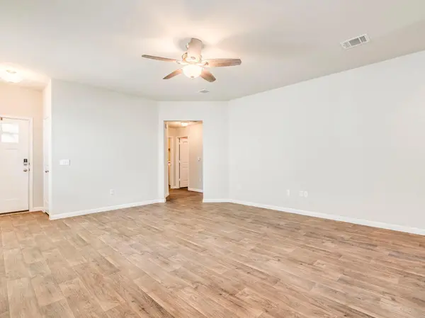 392 Blue Sage DR, Leander, TX 78641