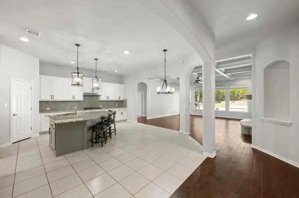 865 Catalina LN, Austin, TX 78737