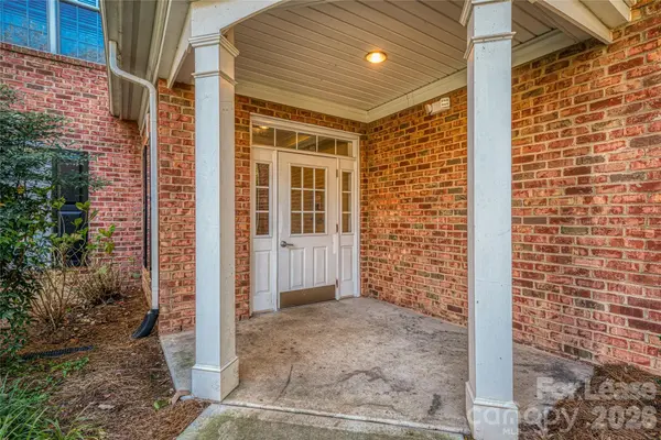 3246 Margellina DR, Charlotte, NC 28210