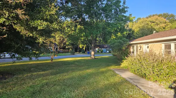 5704 Hillcrest CIR, Indian Trail, NC 28079