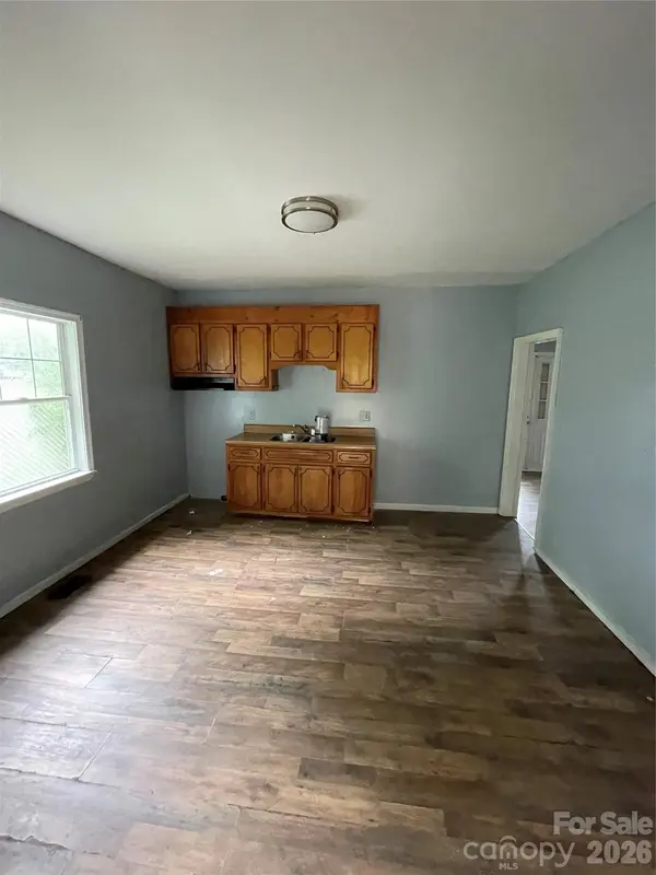 411 Klumac RD, Salisbury, NC 28144