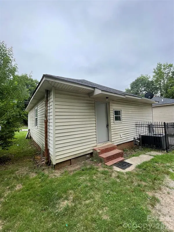 411 Klumac RD, Salisbury, NC 28144