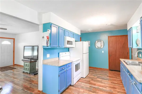 206 W 7th ST, Knob Noster, MO 65336