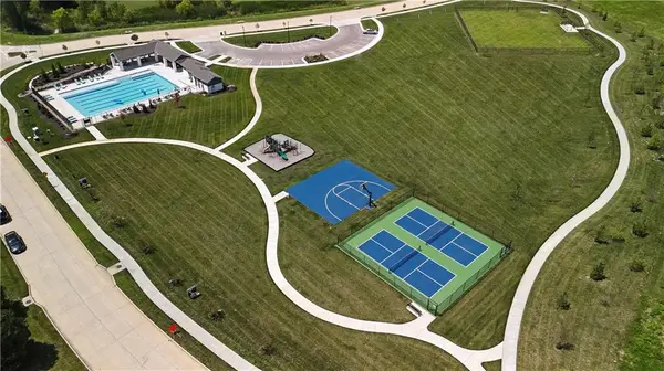 1503 SW Arbor Park DR, Lee's Summit, MO 64082