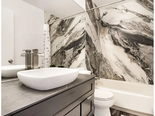 660 Parthenon, Lafayette, CO 80026