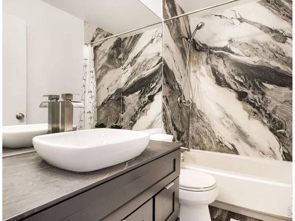 660 Parthenon, Lafayette, CO 80026