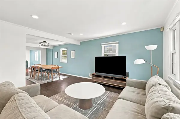 22 Mitchell PL, Port Chester, NY 10573