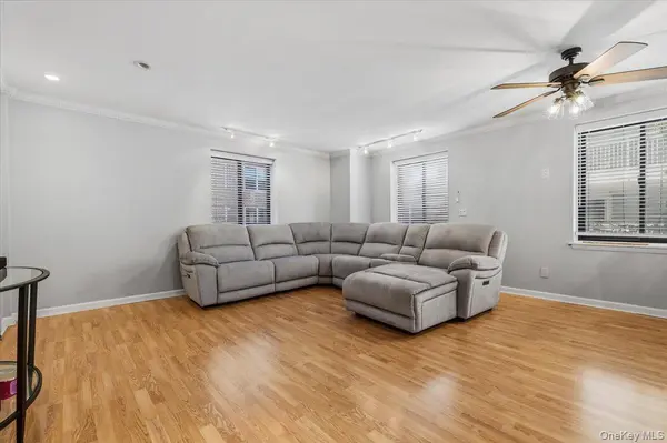 425 Shore RD #2D, Long Beach, NY 11561