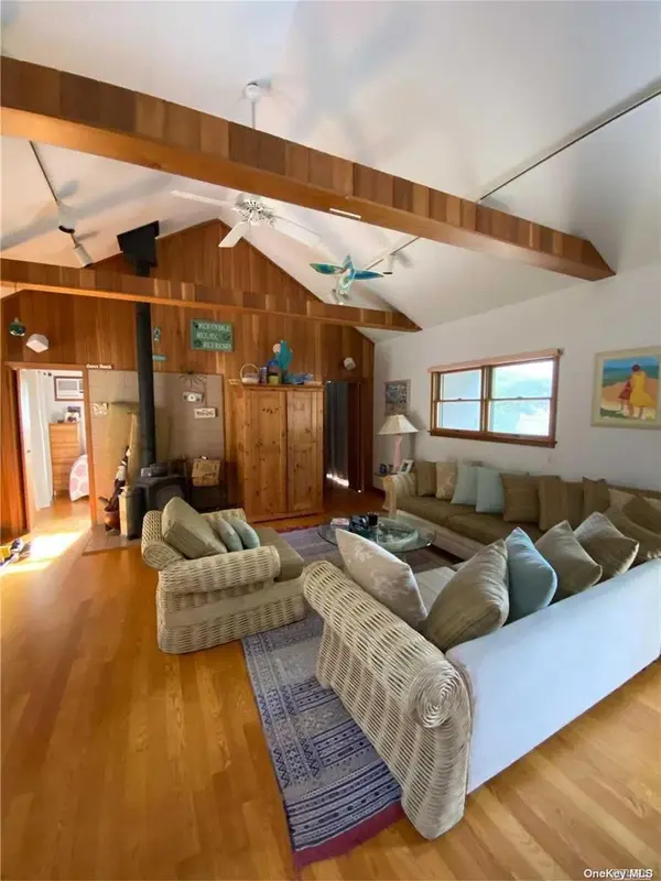 373 Dehnhoff WALK, Ocean Beach, NY 11770