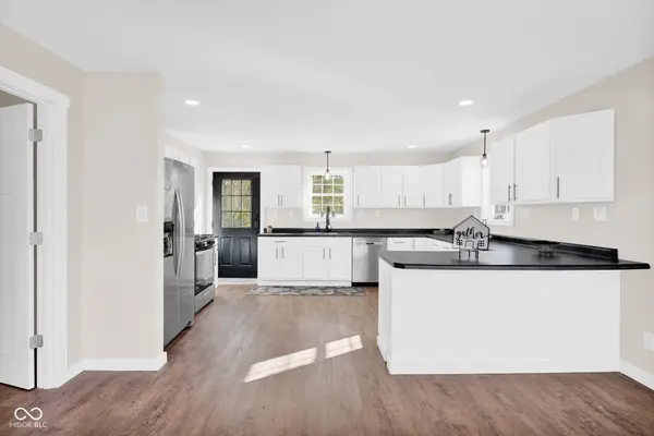 8311 W Old Nashville, Columbus, IN 47201
