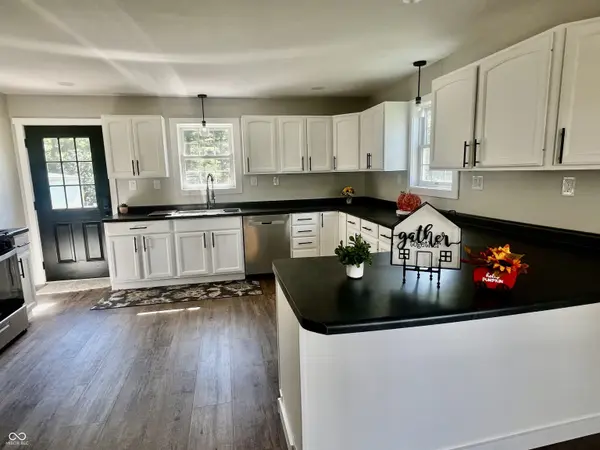 8311 W Old Nashville, Columbus, IN 47201