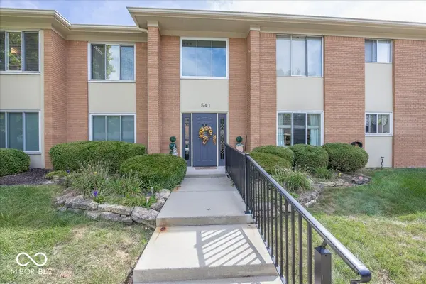 541 W Hunters DR #C, Carmel, IN 46032