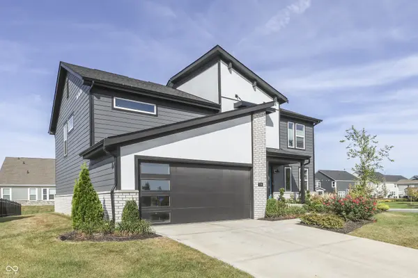 7230 Bayview RUN, Mccordsville, IN 46055