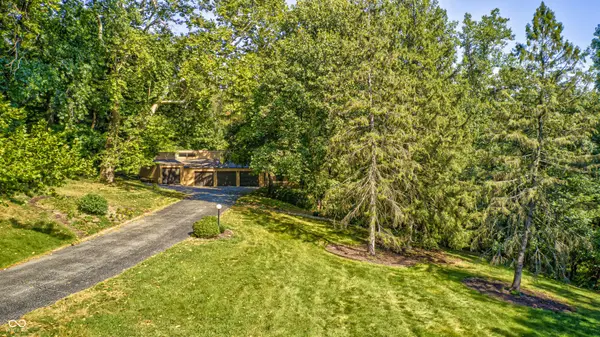 8807 Jules LN, Indianapolis, IN 46278