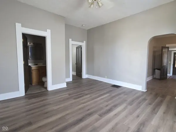 324 W Locust ST, Shelbyville, IN 46176