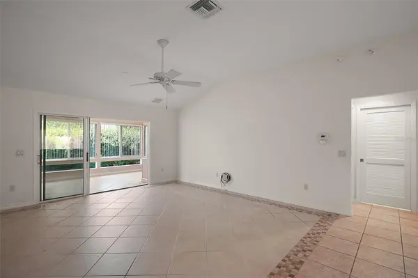 1856 POPPY CIR, The Villages, FL 32162