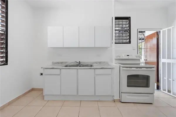 67 APT. 5 PH URB. GARCIA UBARRI, San Juan, PR 00925
