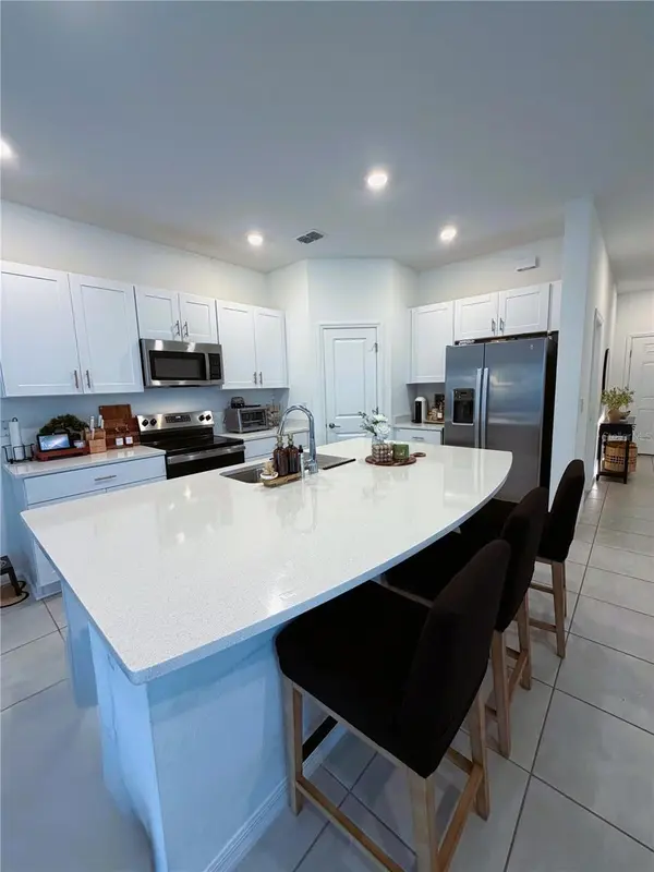 2966 CANARY AVE, Davenport, FL 33837