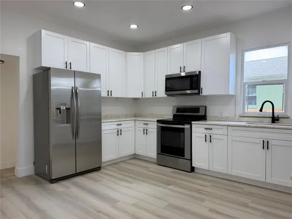 2604 E LAKE AVE, Tampa, FL 33610