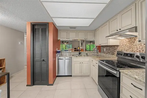 221 CARYL WAY #221, Oldsmar, FL 34677