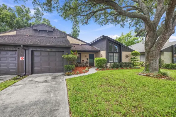 2101 SUNSET POINT RD #1502, Clearwater, FL 33765