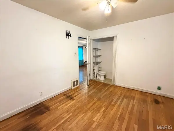 9462 Brenda AVE, Affton, MO 63123