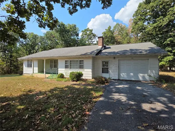 1319 Briarwood DR, Houston, MO 65483