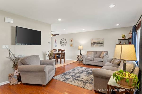 652 Princeton LN, New Lenox, IL 60451